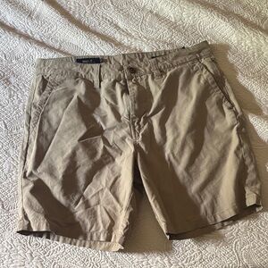 Roark Men's Tan Flat Front Shorts